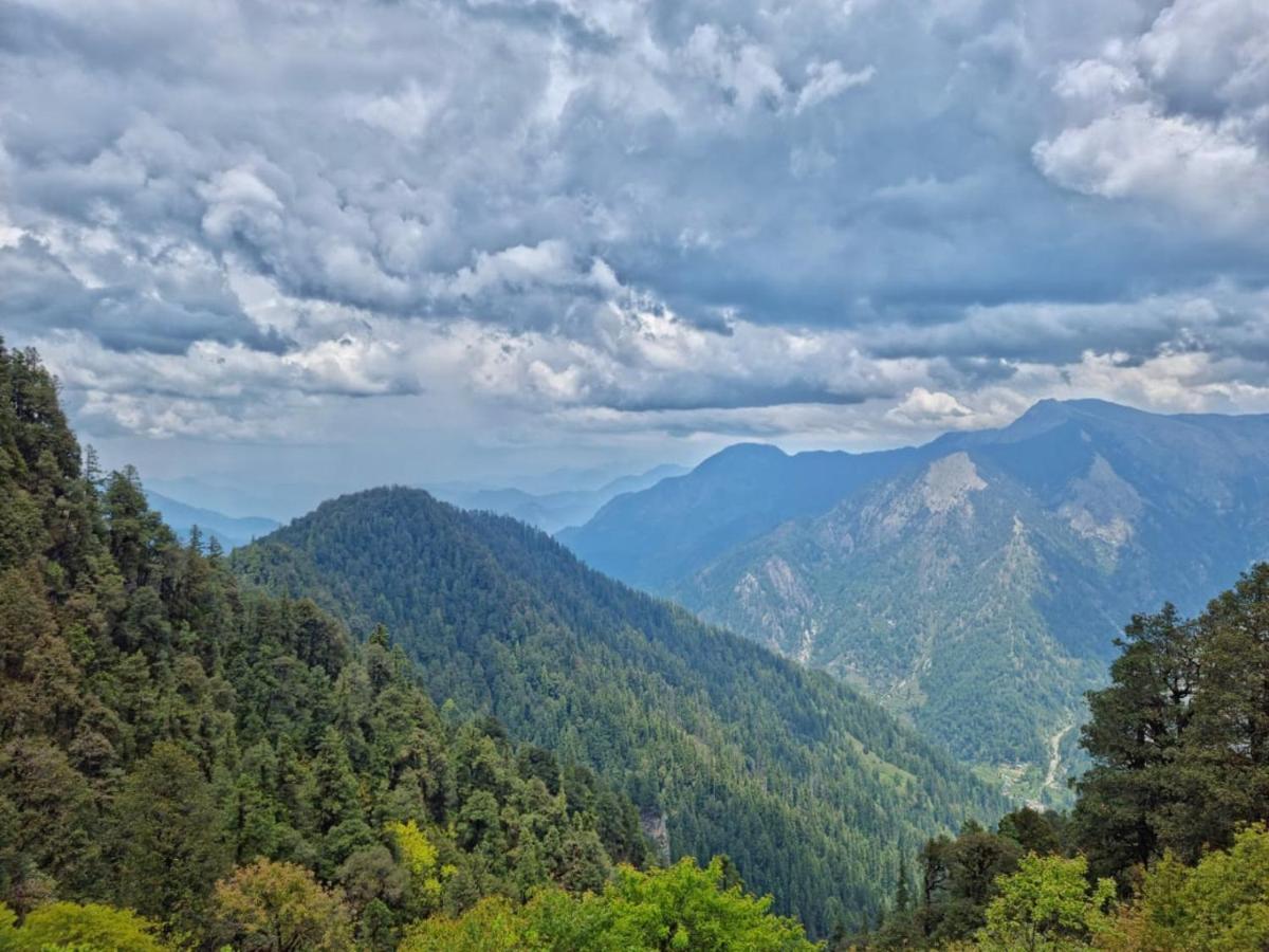 Ishan Log Huts-A Boutique Home Stay Banjār Dış mekan fotoğraf