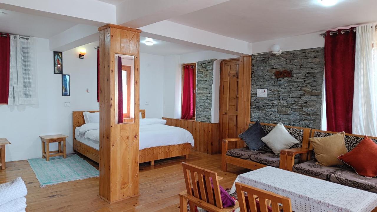 Ishan Log Huts-A Boutique Home Stay Banjār Dış mekan fotoğraf