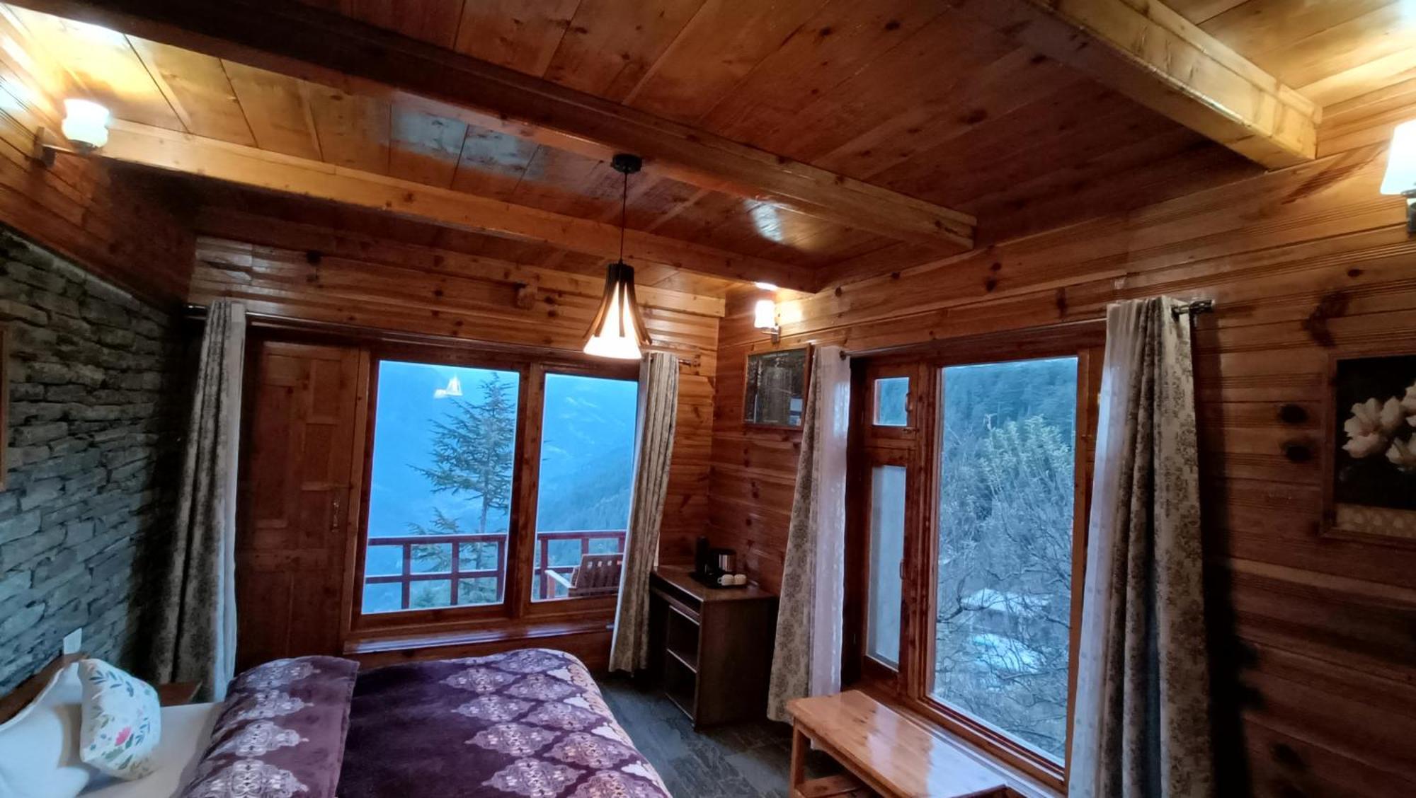 Ishan Log Huts-A Boutique Home Stay Banjār Dış mekan fotoğraf